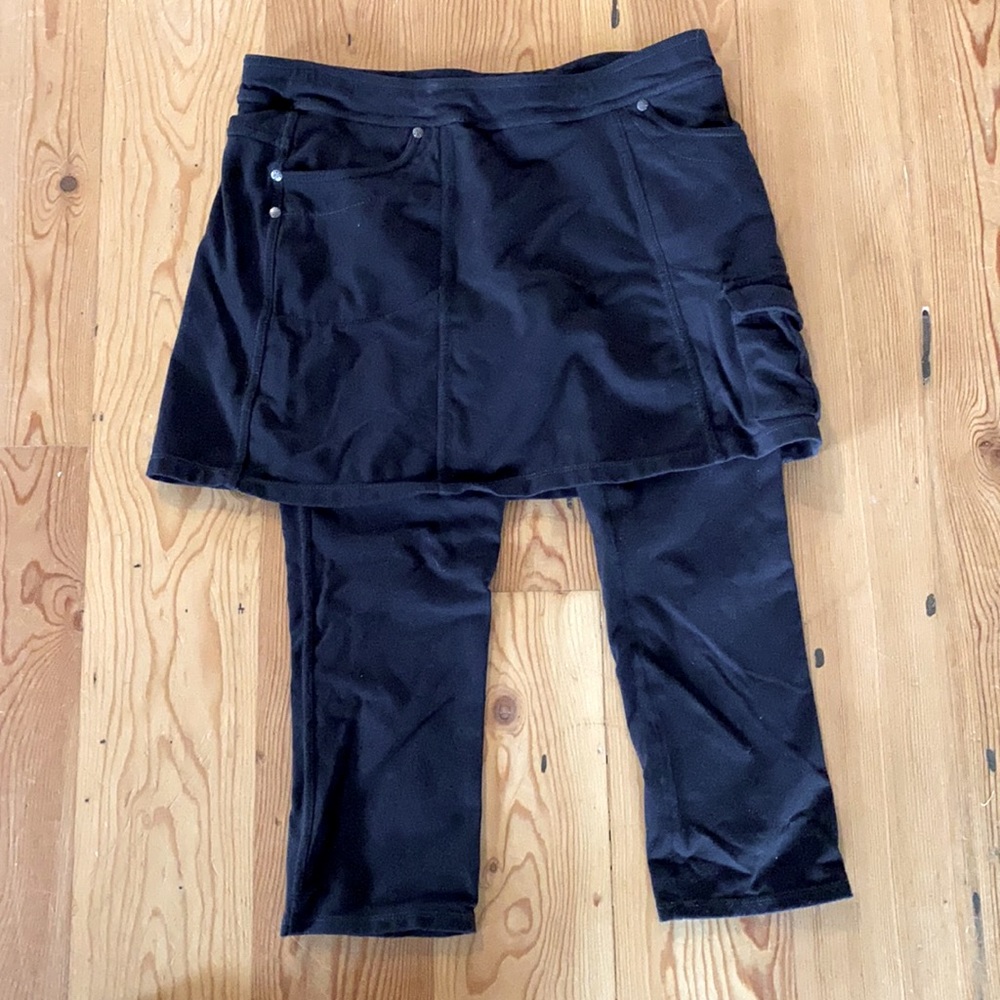 ATHLETA Skort, Black, Womans Size Medium